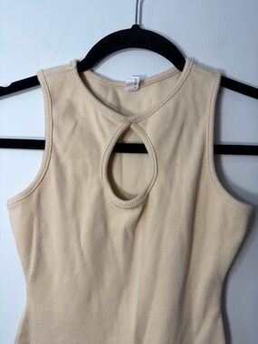 Hey Babe Beige Ribbed Bodycon Dress w/ Keyhole Cutout – Size Small